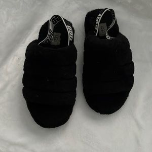 Black fury Ugg sandals